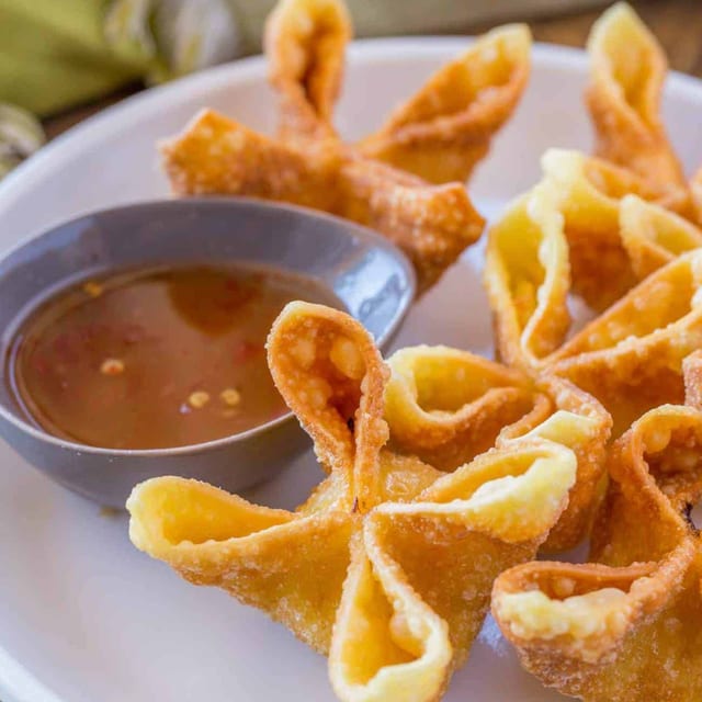 CRAB CHEESE WONTON TRAY.
