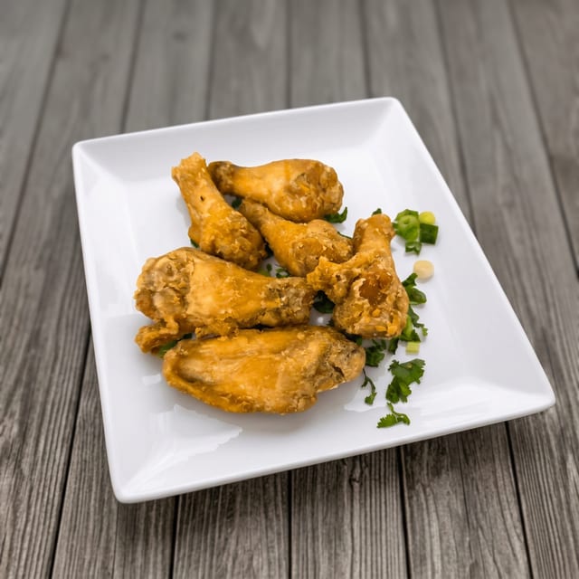 Crispy Chicken Wings.